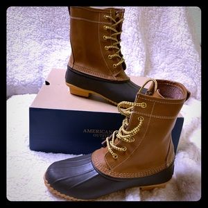 NEW American Eagle Size 7 Lace Up Duck Boots